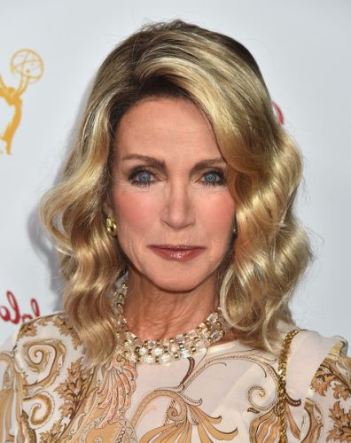 Donna Mills Plastic Surgery: Great Example or Epic Fail?