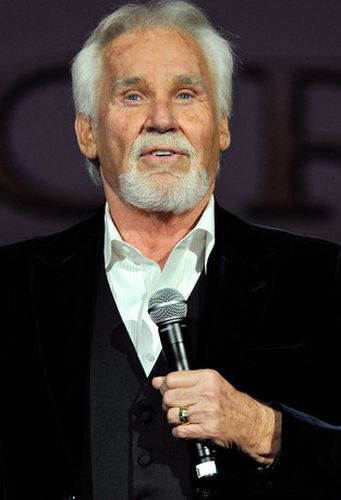 Kenny Rogers After Plastic Surgery Procedure