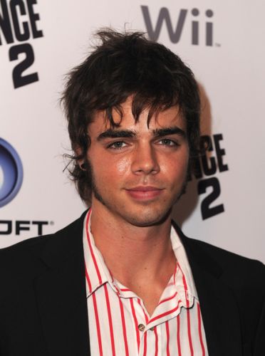Reid Ewing Plastic Surgery Gossip2