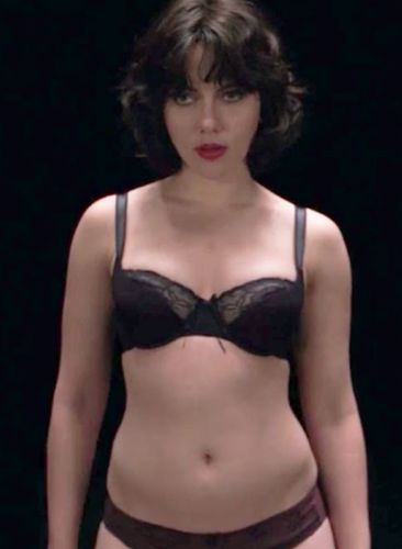 Scarlett Johansson After Breast Reduction