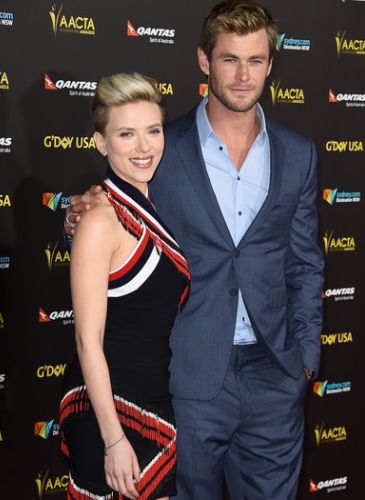 Scarlett Johansson and Chris Hemsworth