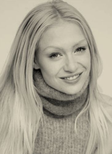 Portia De Rossi Before Cosmetic Surgery