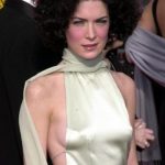 Lara Flynn Boyle Before Multiple Plastic Surgeries 150x150