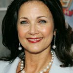 Lynda Carter Before Plastic Surgery 150x150